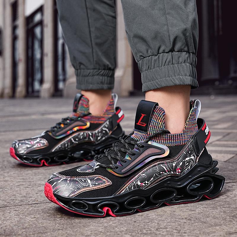 Men's shoes fly-woven breathable non-slip blade shoes autumn and winter new sports and leisure running shoes ultra-light platform men's trendy shoes