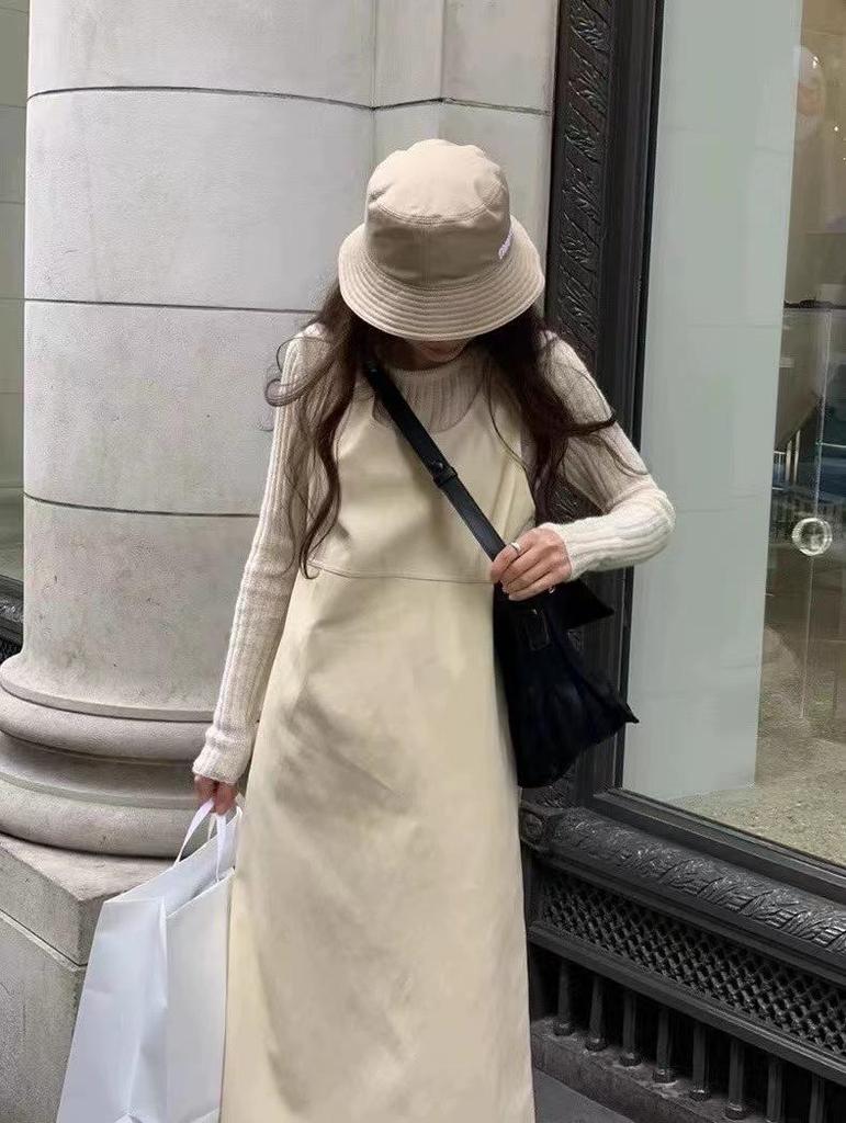 Women's Soft Ribbed Wool Sweater - 2025 Autumn/Winter Round Neck Slim Fit Pullover