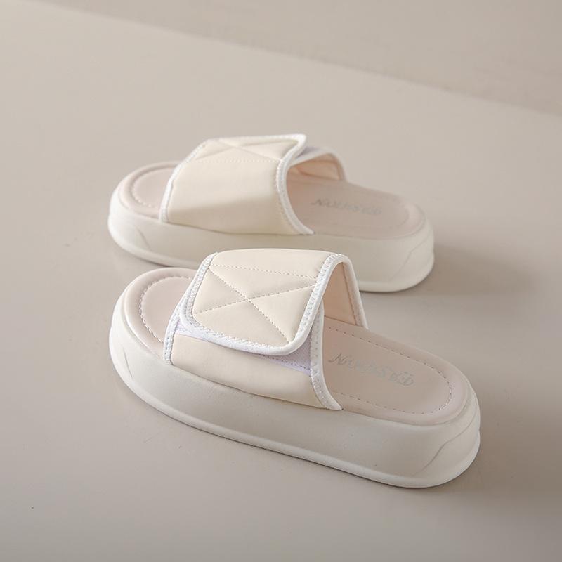 Fashion versatile thick-bottomed cool slippers for women's outer wear summer new niche casual non-slip cool slippers