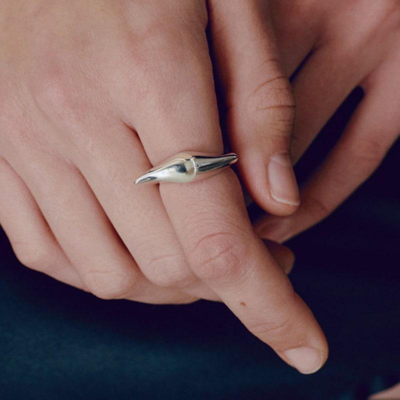 YUSOWA BARCHAN BOLD RING (2COLOR)