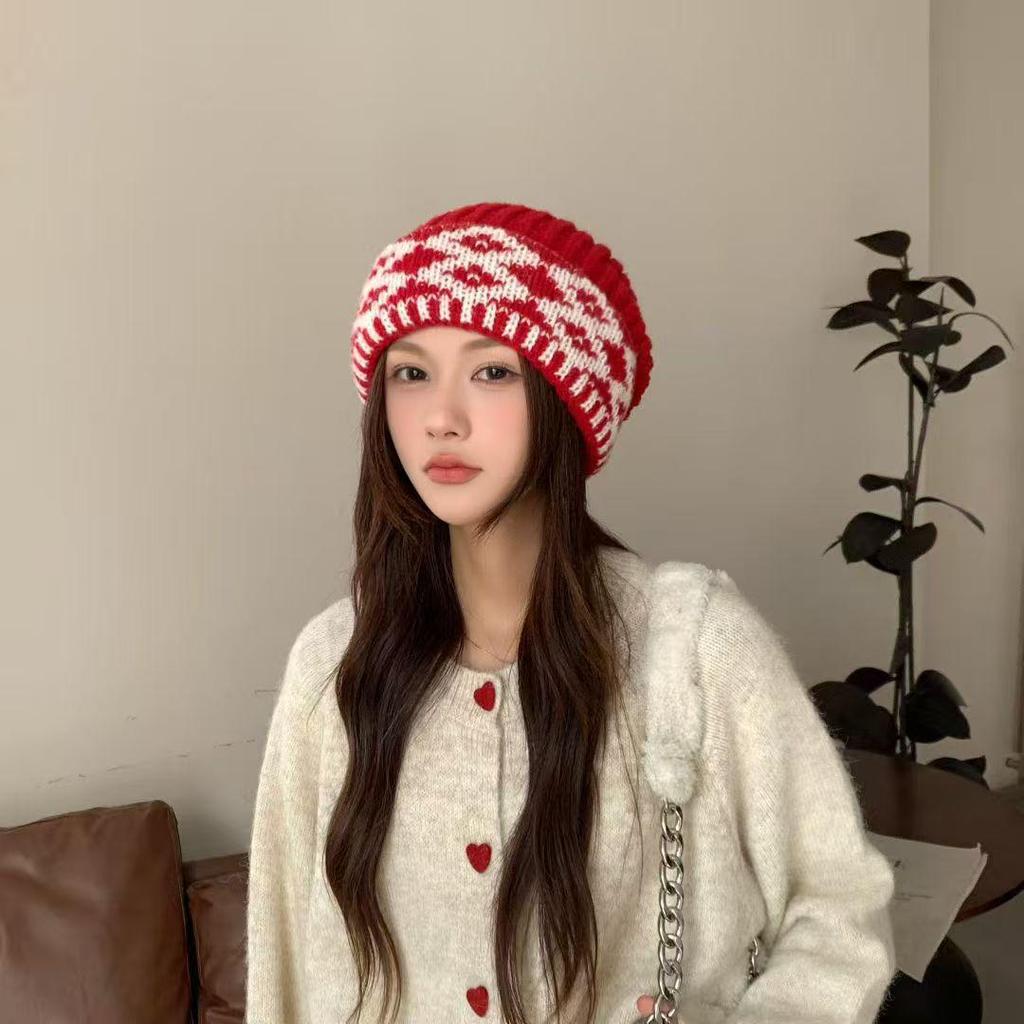 Căciulă tricotată din lână cu dungi pentru femei - Căciulă de pescar caldă de iarnă cu protecție pentru urechi și design plușat care acoperă capul.