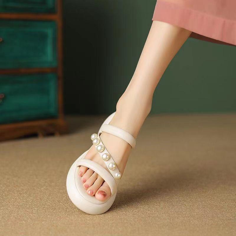 

Fashion 2025 Ladies Elegant Fashionable versatile New style Non Slip Summer Sandals Outside Casual comfortable Women s Slippers 35 слоновая кость