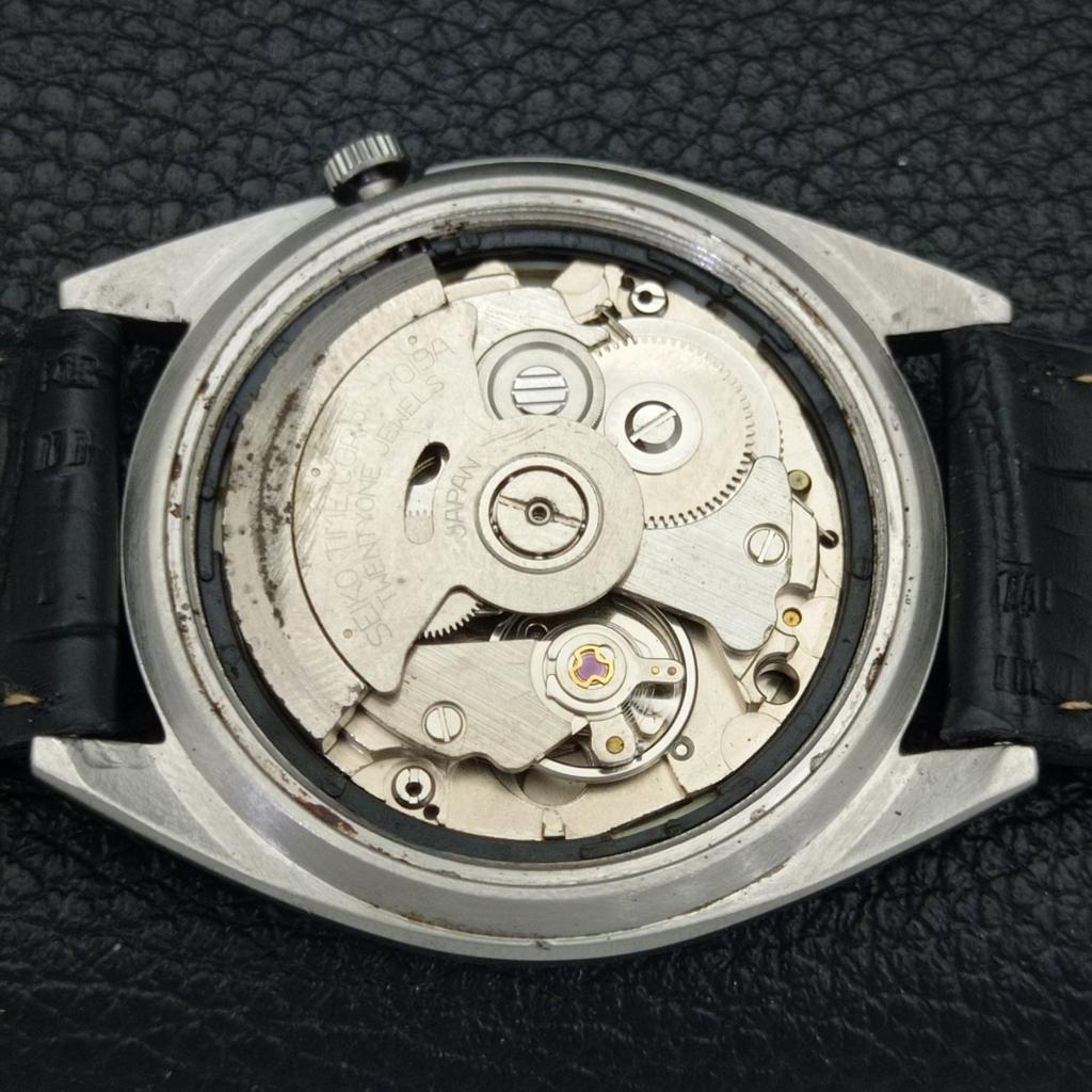 JAPAN VINTAGE SEIKO AUTOMATIC 7019A MENS FERRARI DIAL WATCH a700478-5