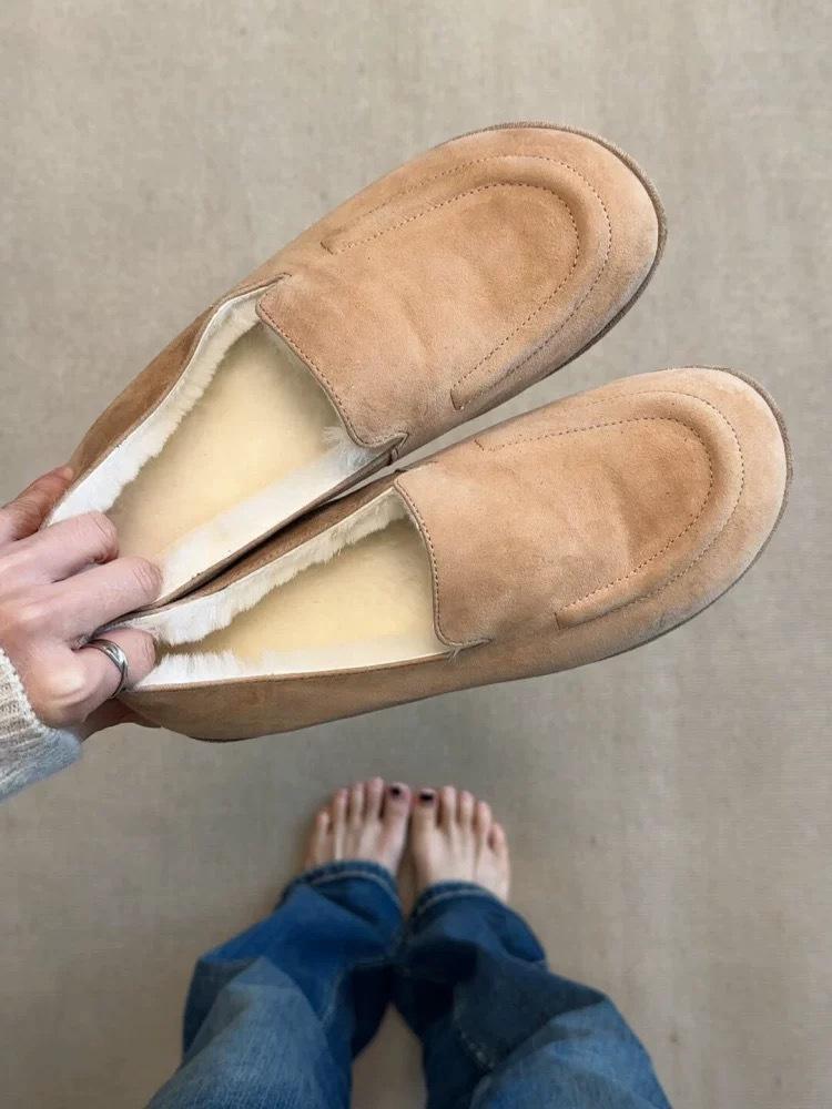 

Sheepskin version~ retro round head comfortable flat bottom warm cotton shoes fluffy shoes women s 2025 new winter velvet single shoes 40 хаки