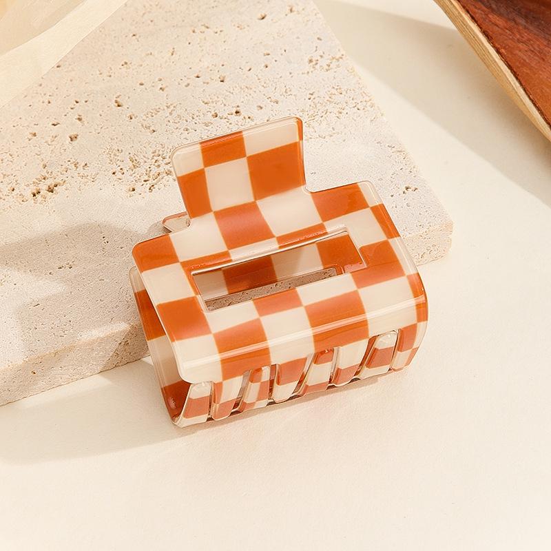 Versatile Checkered Square Claw Clip: High-End Sweet Hair Accessory for Women