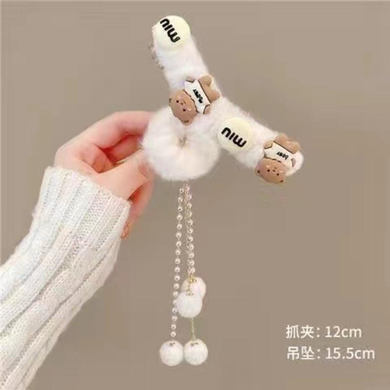 Winter Love Heart Plush Claw Clip Temperamental Tassel Hair Clip Fashion Girls Hair Accessories Clip