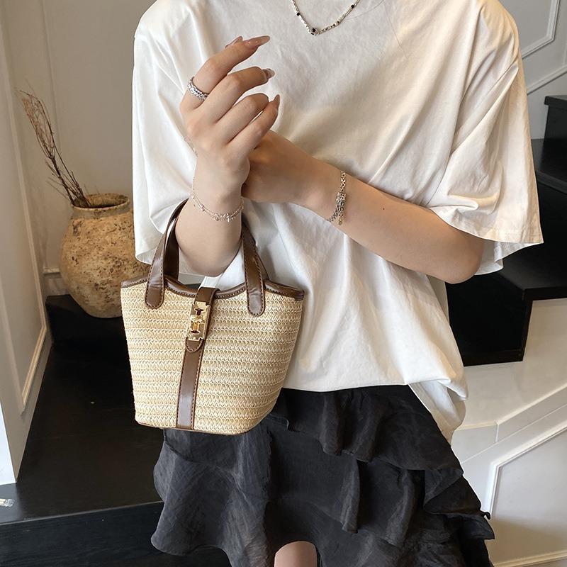 Summer Hand-held Straw Bag Women's New Seaside Vacation Shoulder Bucket Bag Simple Messenger Bag