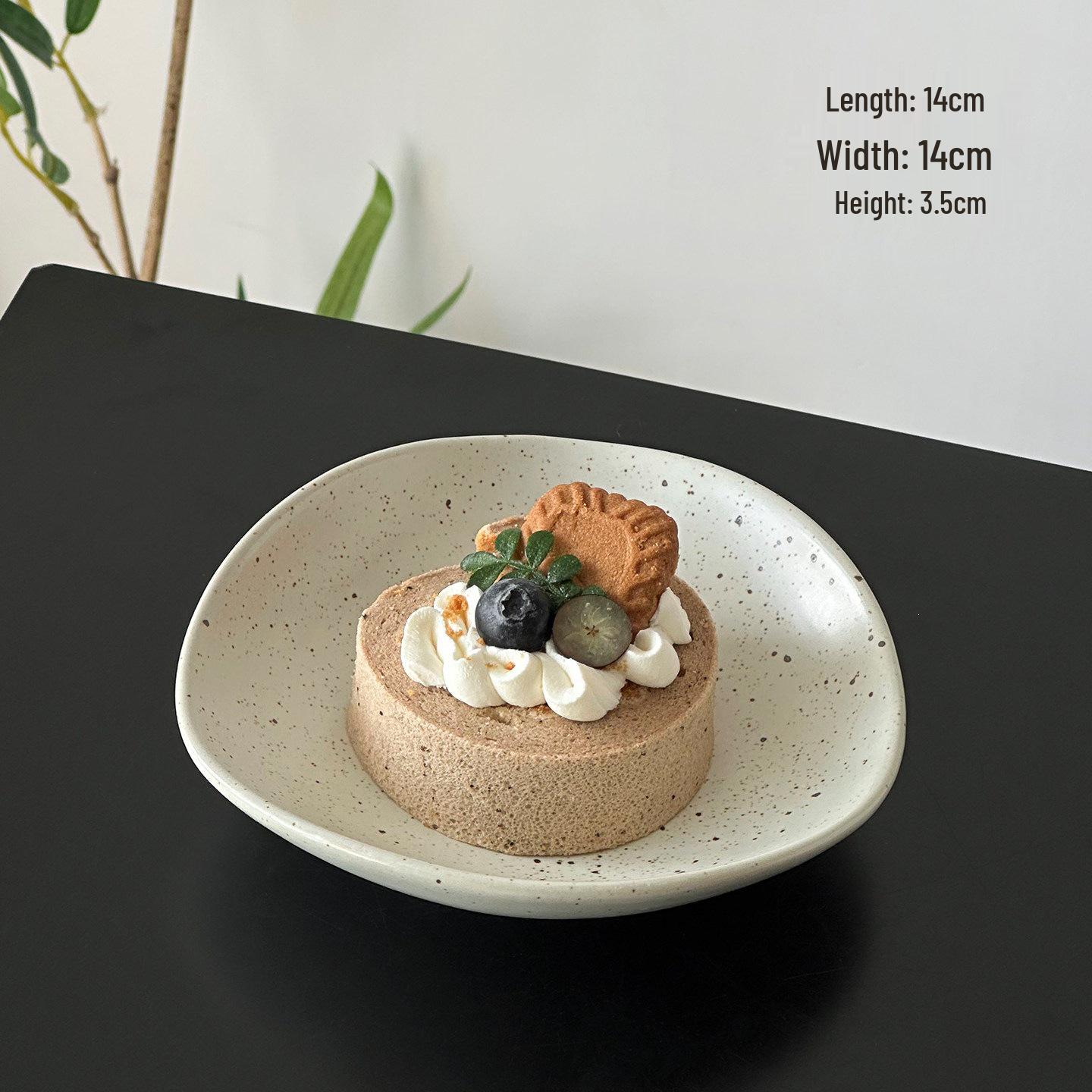 Elegant Retro Ceramic Plate for Dim Sum, Desserts, and Fruit - Exquisite High-Value Design