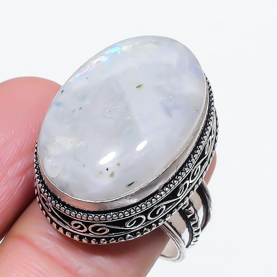 

Natural Moonstone Gemstone 925 Sterling Silver Jewelry Ring Size 8.5 d4j63