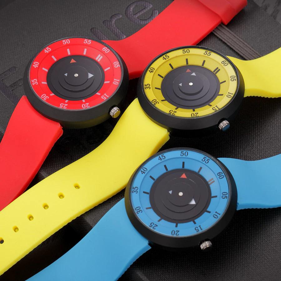 Fashion Trend Women's Watch Simple Creative Men's Watch Personality Sports Couple Watch Silicone Quartz Watch