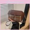 Schicke Vintage Muschelförmige PU Umhängetasche für Damen mit Karomuster und Lässigem Stil