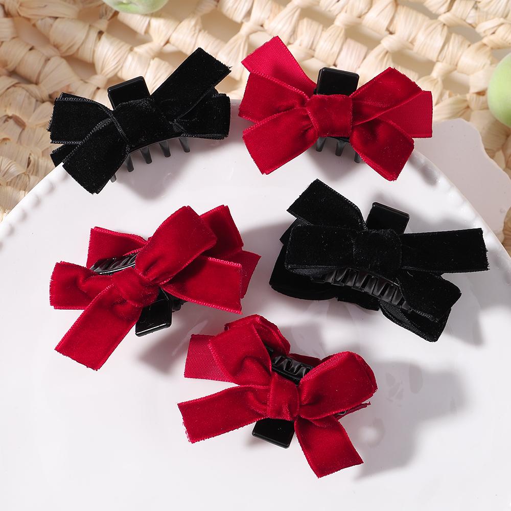 Sweet Black Red Bow Small Hair Claw Clip Princess Velvet Bow Hair Clip Claw Clamp Headwear Girls Women Korean Hair Styling Tools