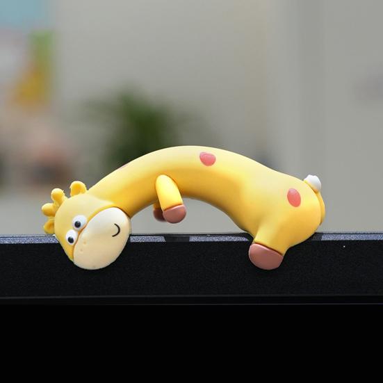 1/4Pcs Cartoon Giraffe Figurine Computer Monitor Decoration Lying Pig Duck Statue Animal Sculpture Home Office Car Dashboard Ornament