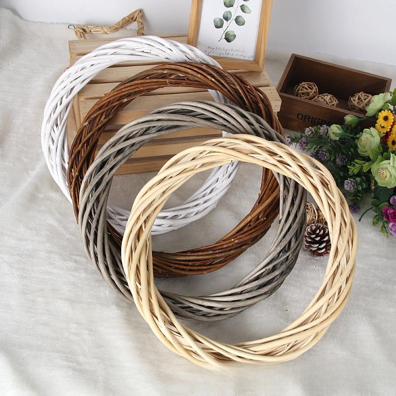 Hand Woven Rattan Wood Grapevine Wreath Vine Branch Wooden Twig Decorative Wreath Festive Party Supplies Holiday Home Decor
