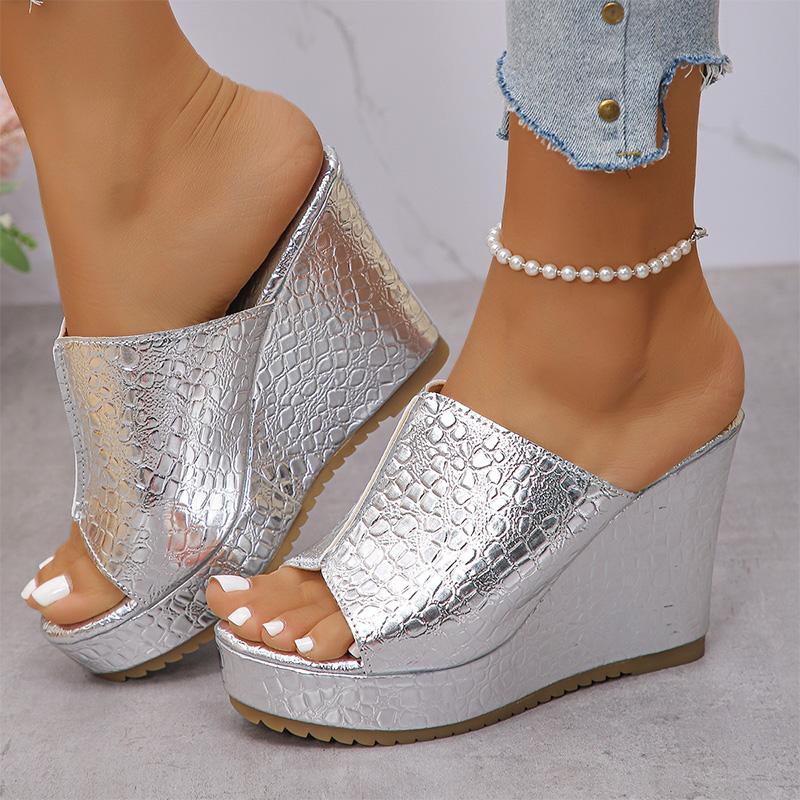 Fashion Plus Size Gold Silver Wedges Sandals Women Fashion Patent Leather Chunky Platform Slippers Summer Thick Sole Non Slip Sandals