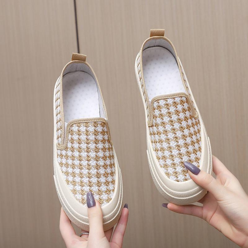 Canvas shoes female students spring new semi-drag lazy one pedal versatile breathable large size white shoes board shoes