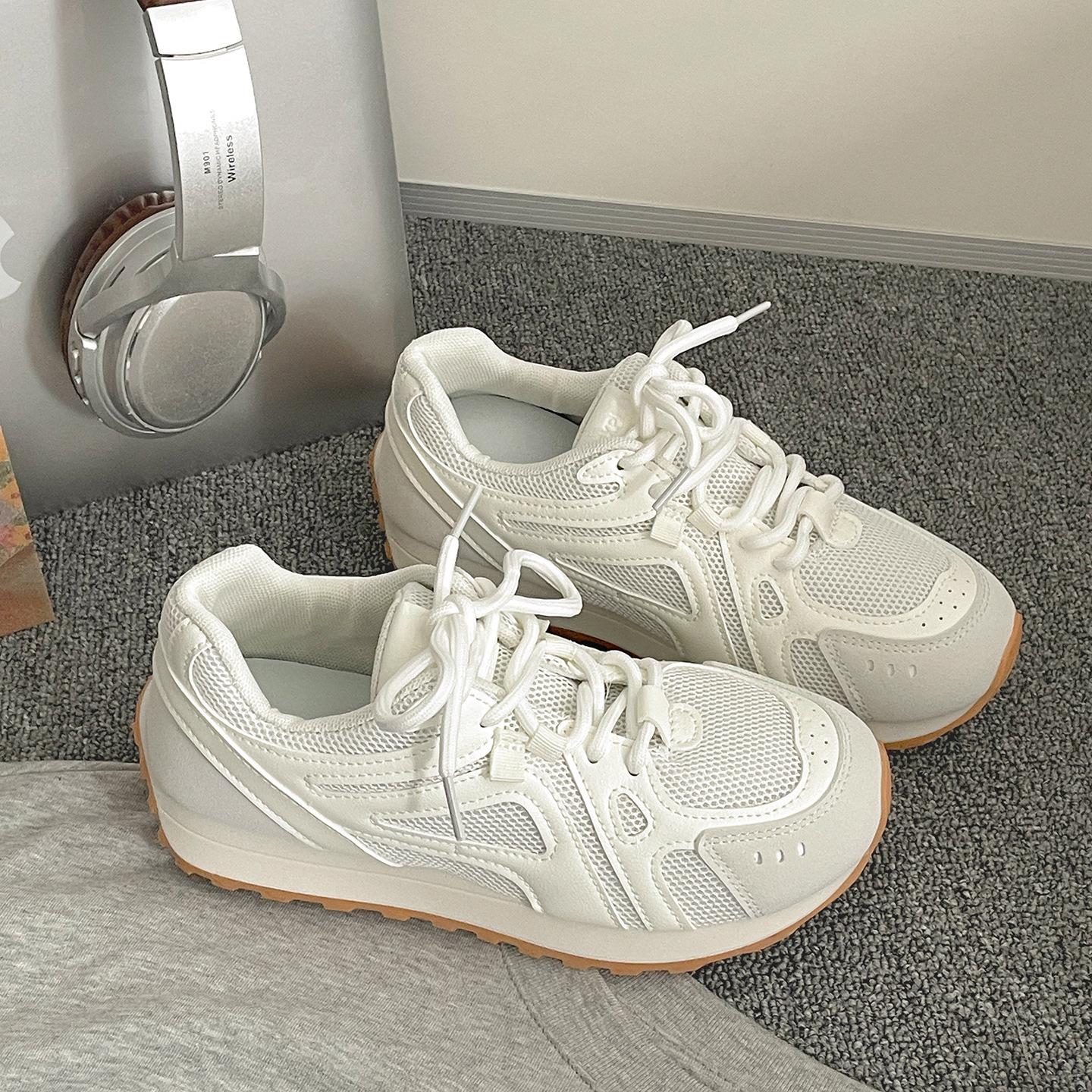 

Lightweight casual retro flat bottom inner height increase white shoes women s 2025 new summer with skirt breathable sports women s shoes 40 бежевий