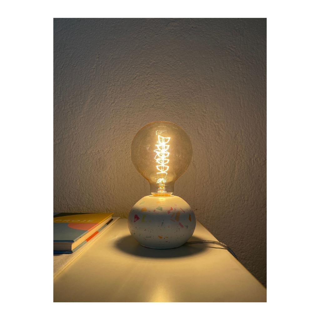 Studio Yabu - Charmy Globe Lamp - Rustic Bulbs