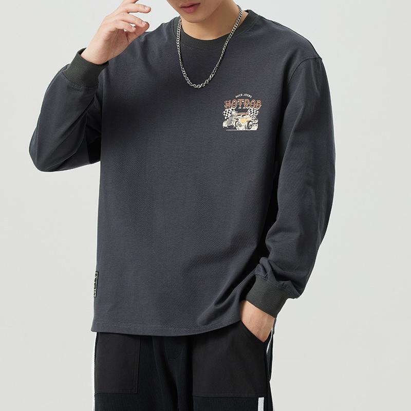 Осенняя черная футболка с длинными рукавами с принтом — фото 5