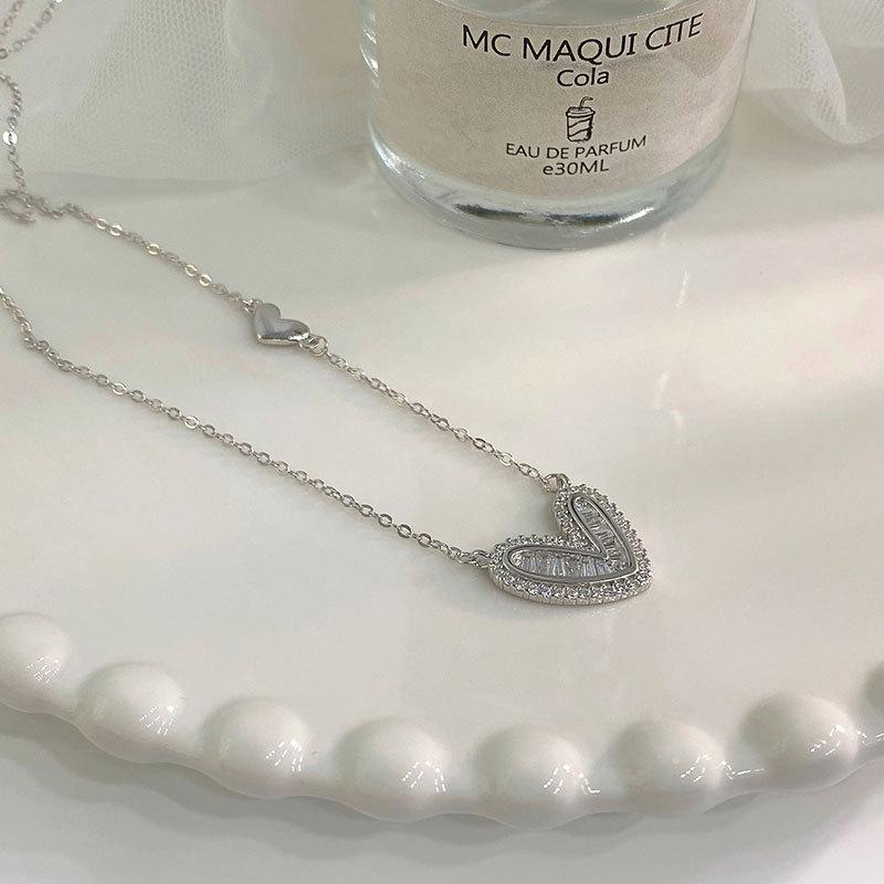 Naszyjnik z sercem z cyrkonii Flash Diamond Podwójne serce Łańcuszek obojczykowy Lekki luksus Wysokiej klasy Łańcuszek szyjny Temperament kobiety