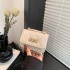 Korejská verze diamantové jednobarevné řetízkové malé čtvercové kabelky letní nová trendy módní kabelka přes rameno jednoduchá a módní dámská crossbody kabelka