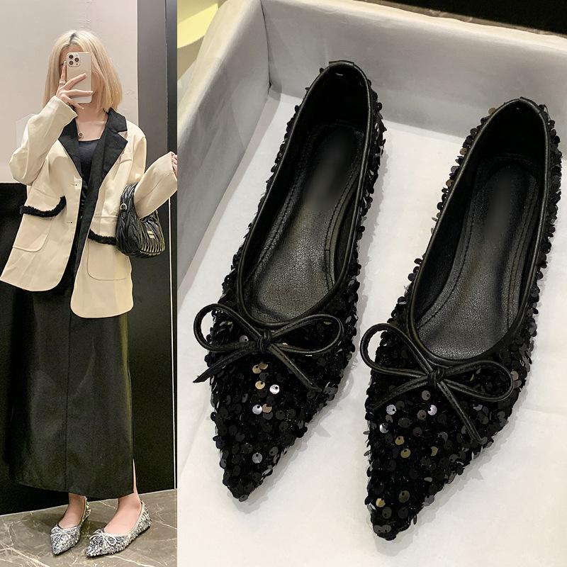 2025 Summer New Pointed Single Shoes Women's Flat-soled Sequins Shallow Mouth Temperament Fashionable Soft-soled Ladyshoes Large Size Women's Shoes