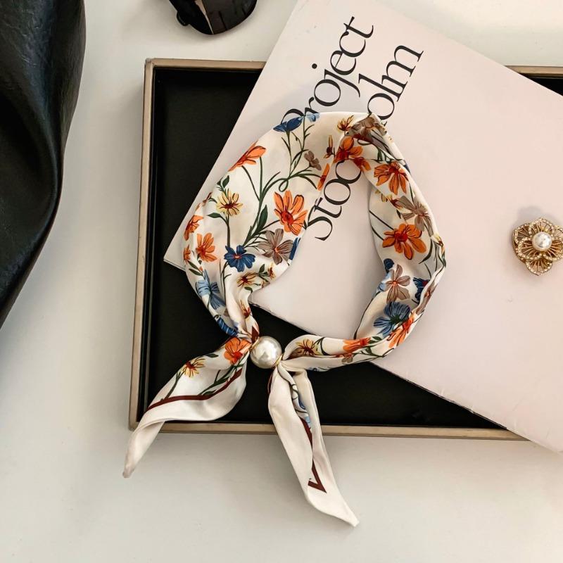 Cashew flower silk scarf new lazy collarbone chain neck protector scarf scarf pearl necklace magnetic buckle silk scarf