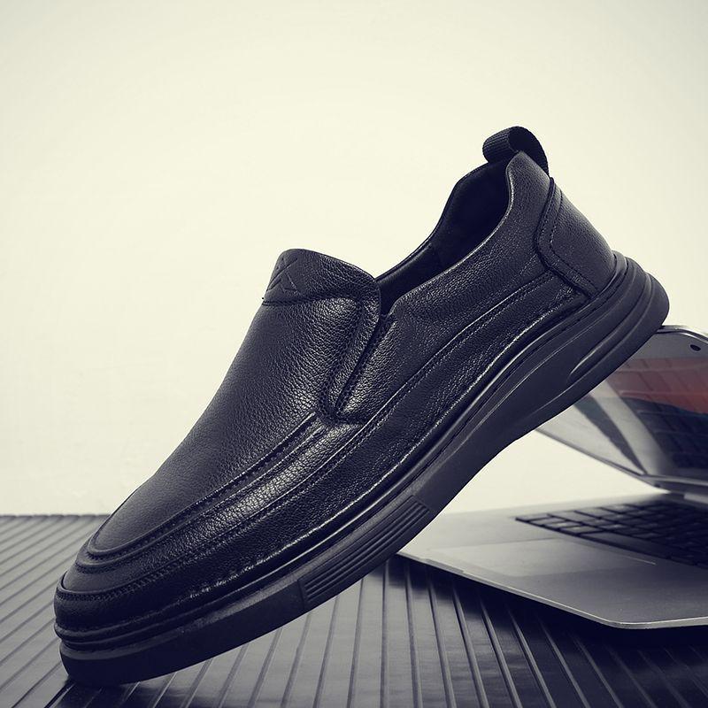 

Men s Genuine Leather Slip-On Casual Shoes - Non-Slip Soft Sole and Upper, Ideal for Spring Outdoor Wear. 37