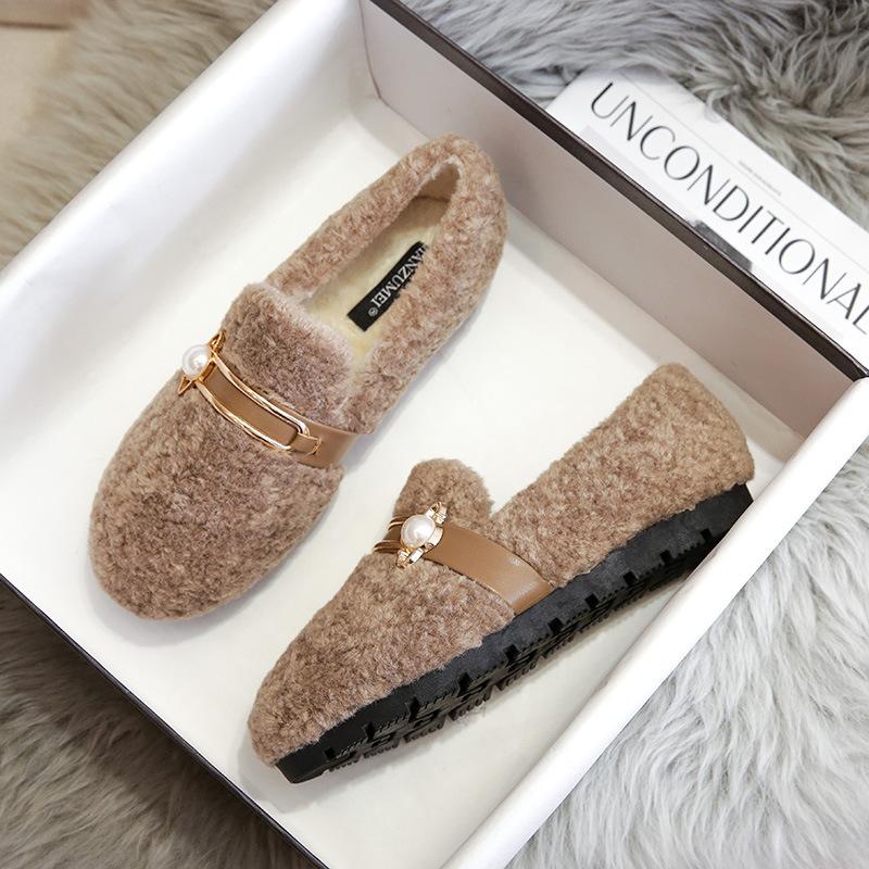 

Thick-soled fluffy shoes for women in winter, velvet beanie shoes, lamb wool one-pedal cotton ladyshoes, large size - 43 хакі