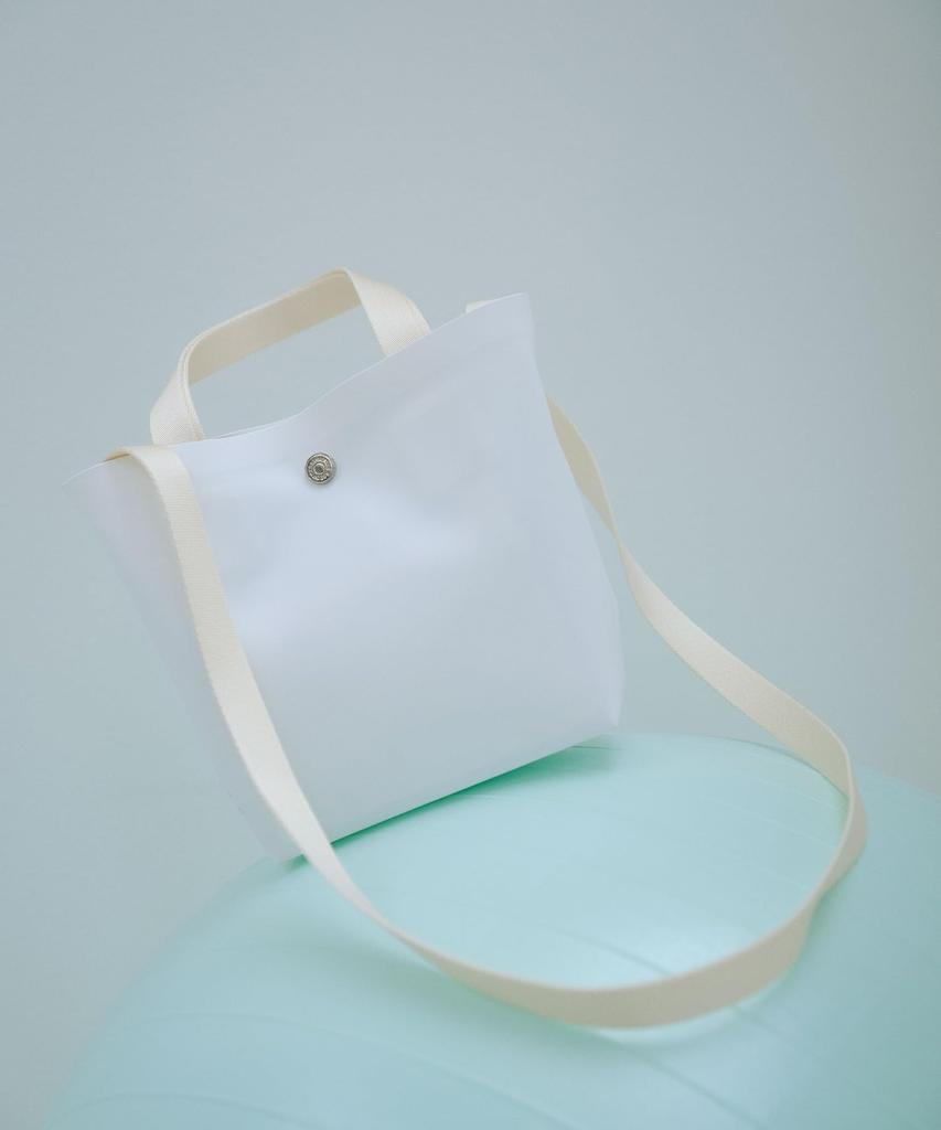 PAPER H FREE White 225500211WHTFREE