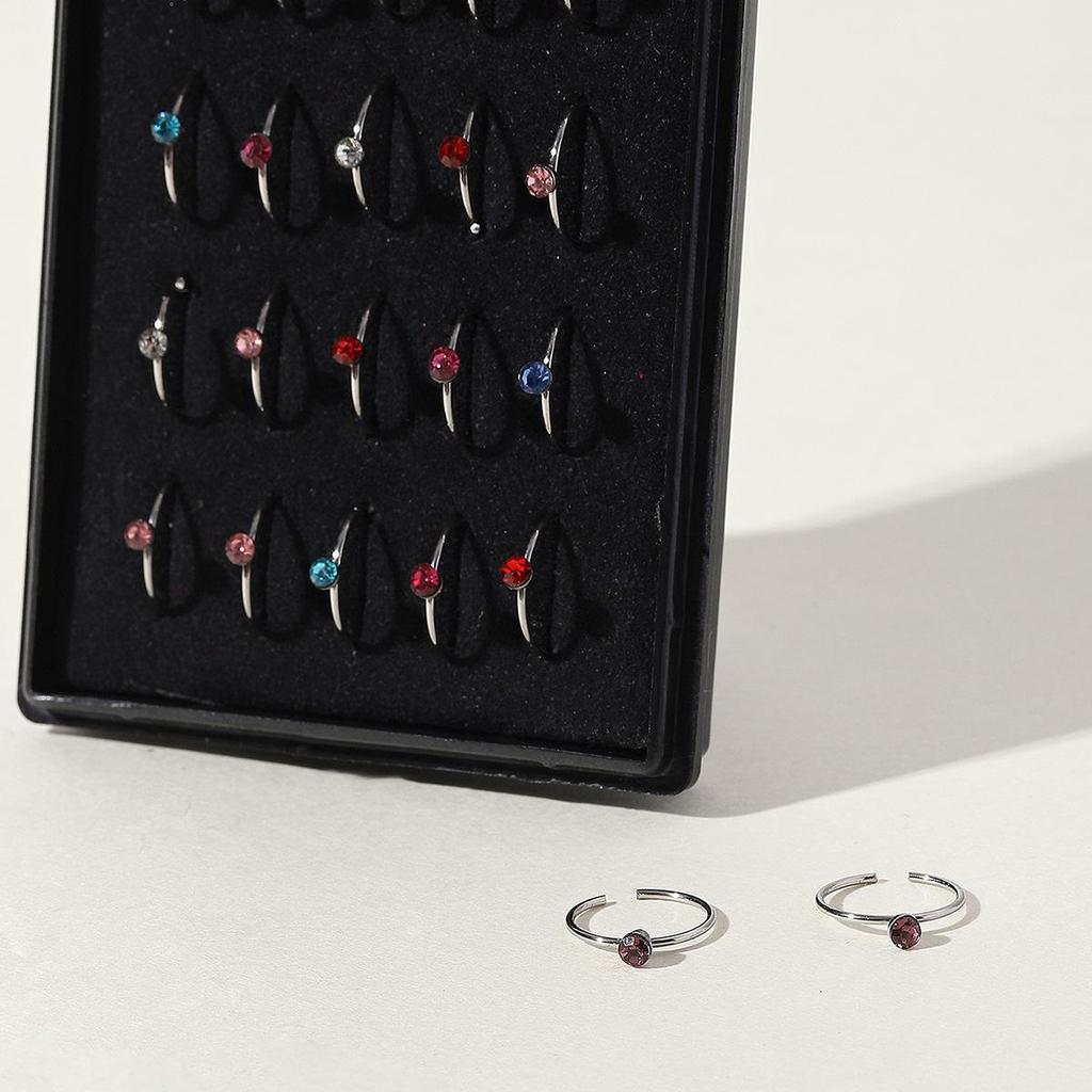 40 Edelstahl-Strass-Nasenringe für Gesichts-Piercing