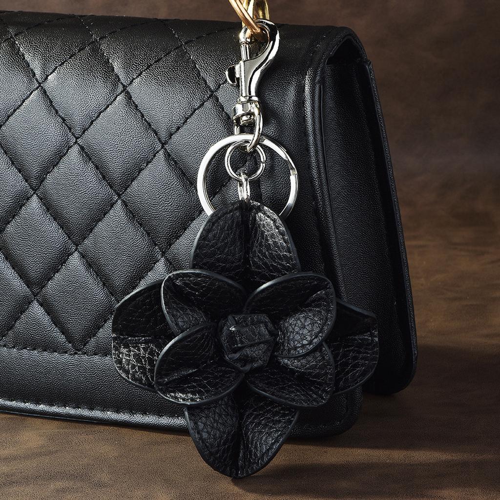 Eleganter Kaffee-/Schwarzer Ton PU-Leder Blumen-Schlüsselanhänger Stilvoller Schlüsselanhänger mit stabilem Metallring für stilvolle Männer und Frauen