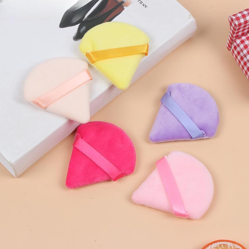 1 szt. Trójkątny Aksamitny Puder Kosmetyczny Puszka Mini Gąbka Kosmetyczna Większa Do Makijażu Podkładem Na Mokro Narzędzia