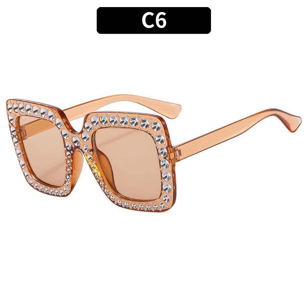 New Crystal Oversized Sunglasses for Female Rhinestone Square Diamond Sun Spectacles Retro Big Frames Sparkling Spectacles