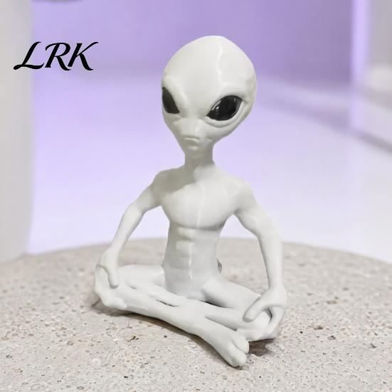 Creative Desktop Ornament 3D Printed Alien Model, Funny Yoga Zen Statue for Bay Window Decoration Room, Meditation Space, Living Office Decor,