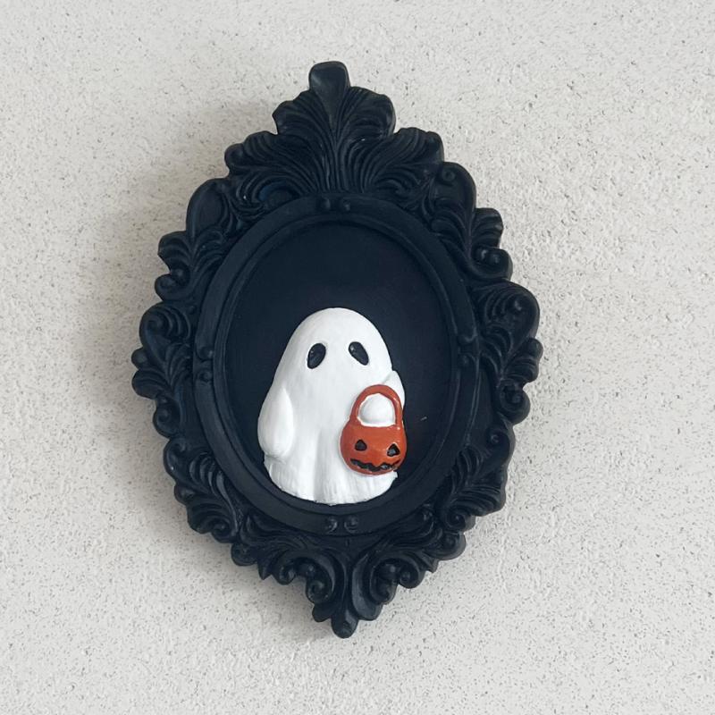

2025 New Halloween Gothic Trick or Treat Cute Ghost Wall Hanging Resin Ornament Decoration Desktop Ornament 8.5x11.5x11cm чёрный