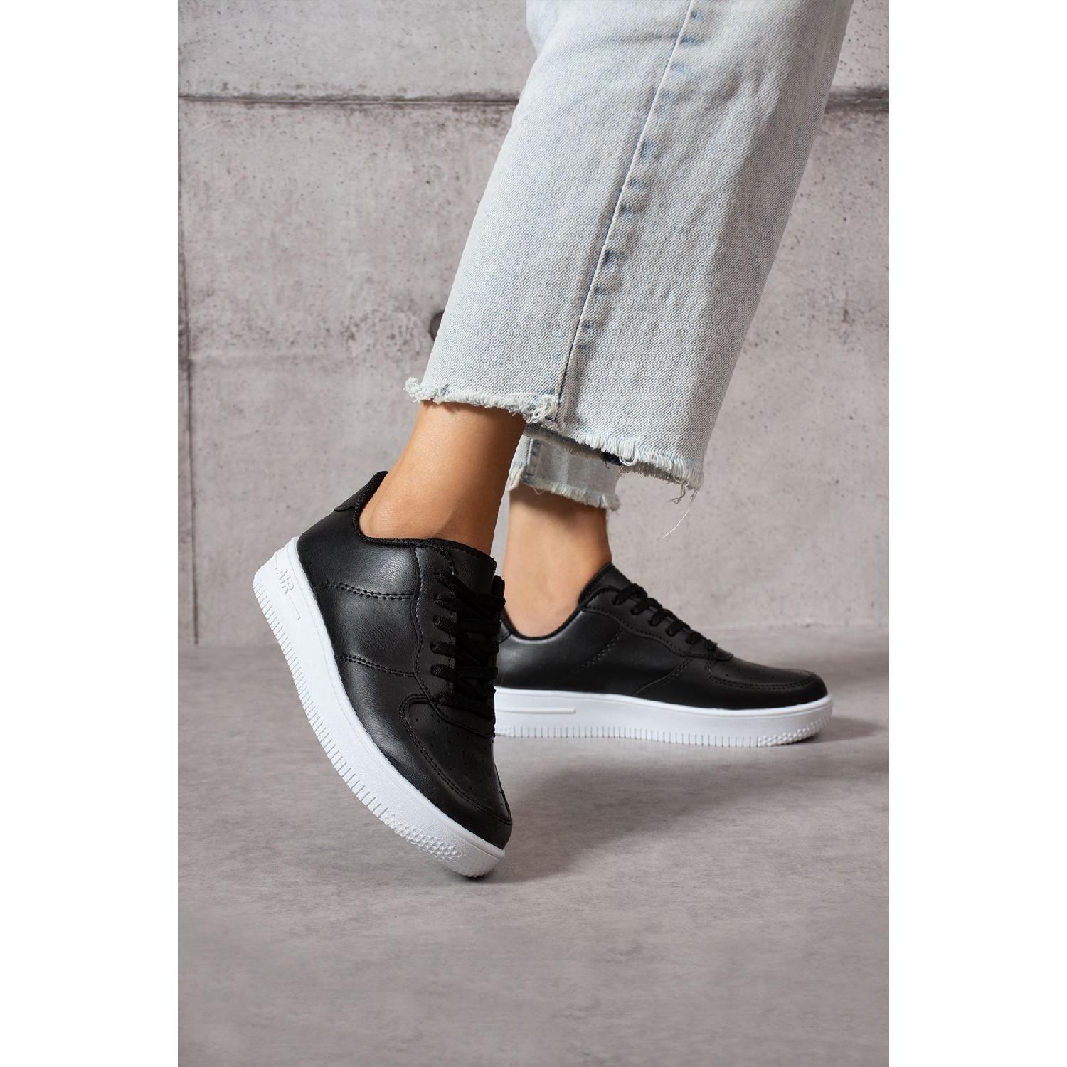 

Черные кроссовки Air унисекс 37 белый