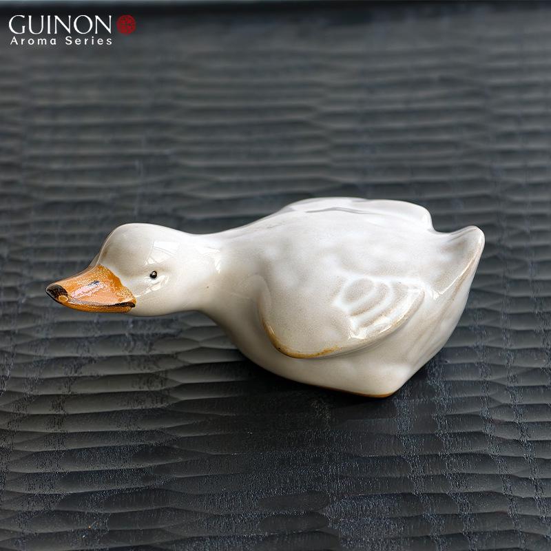 Ceramic White Goose Tea Pet - Hand-painted, Cute Home Decor Desktop Ornament