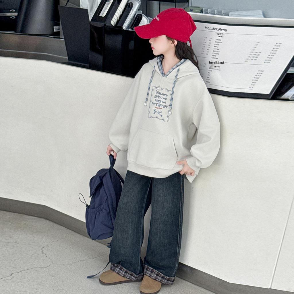Autumn 2025 Girls' Sporty Two-Piece Set: Stylish Hoodie and Jeans