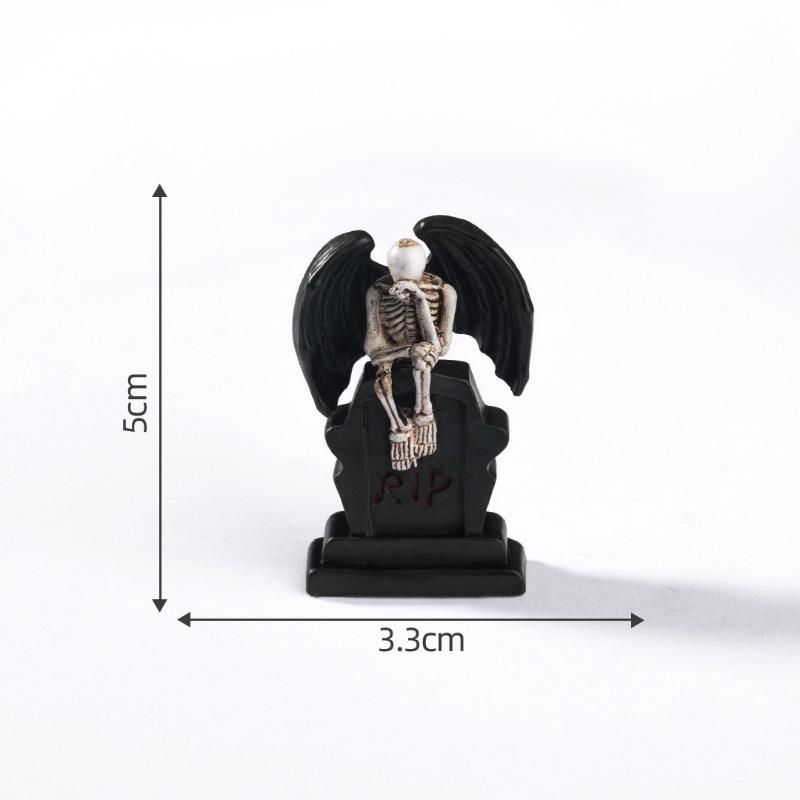 Halloween Skull and Bat Figurine Decorative Accessories Mini Micro-landscape Ornaments