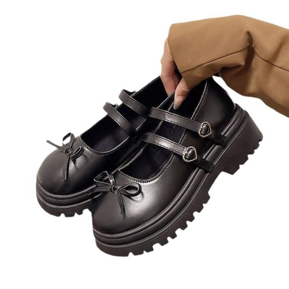 Fashion Sweet Heart-Shaped Buckle Lolita Shoes Women Patent Leather Platform Mary Janes Woman Metal Decoration Chunky Heels Pumps 2025