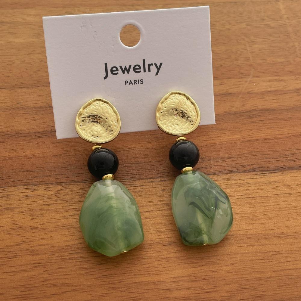 Retro Irregular Gradient Resin Geometric Earrings Minimalist Luxury Metal Ear Jewelry