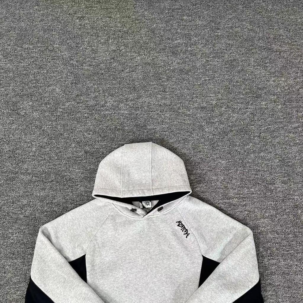 Trendiger Mertra Logo-Stick Colorblock Hoodie, Mit Samtfutter, Unisex, Herbst/Winter Warmes Sweatshirt.