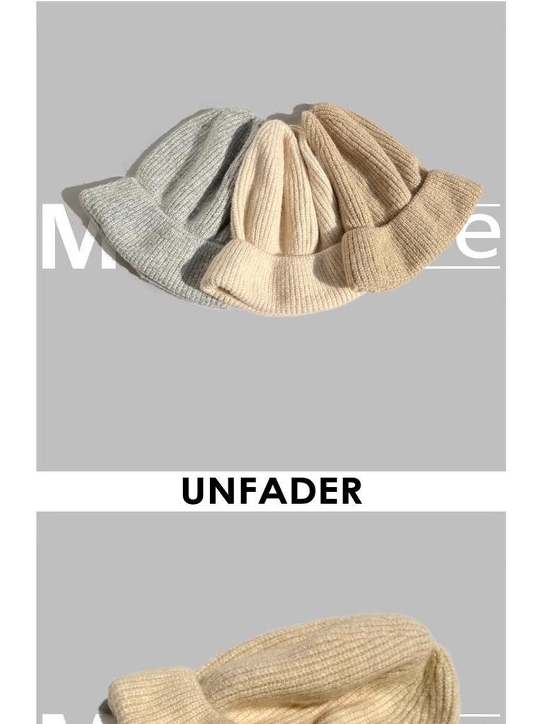 Women's Cozy Korean-Style Knit Beanie with Ear Protection – Oversized, Slouchy & Age-Reducing Design