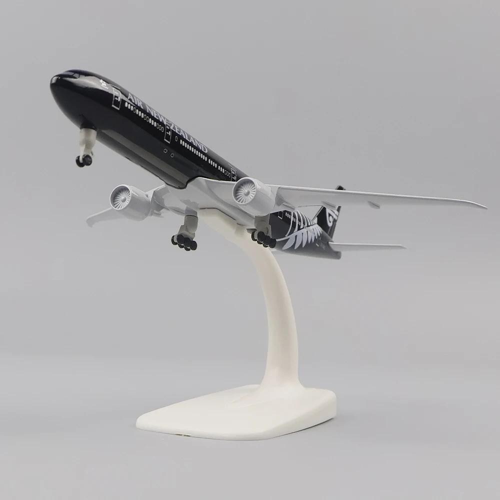 Air NEW Zealand Airlines 20cm Model Airplane Kids Toy B777 777 Airways Metal Alloy Plane Model Diecast Aircraft W Wheels
