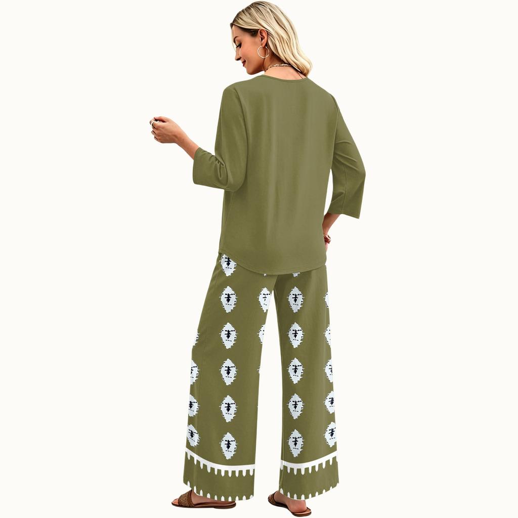 Women's Casual Fashion Round Neck Loose Fit Printed Three Quarter Sleeve Top with Wide Leg Pants Set Comfortable Two Piece Outfit