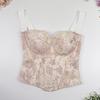 Corsés, ropa de mujer moderna y elegante