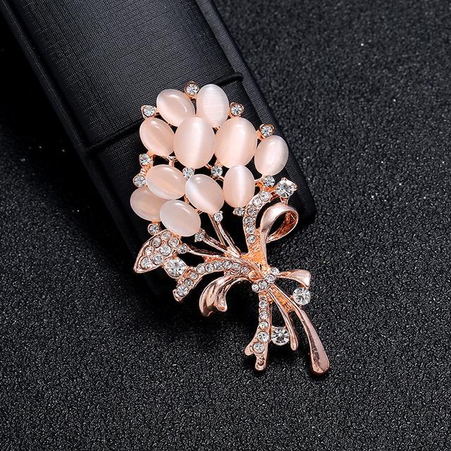 Luxury Opal Flower Corsage Brooch Women Party Wedding Dress Silk Scarf Corsage Brooches Accessories
