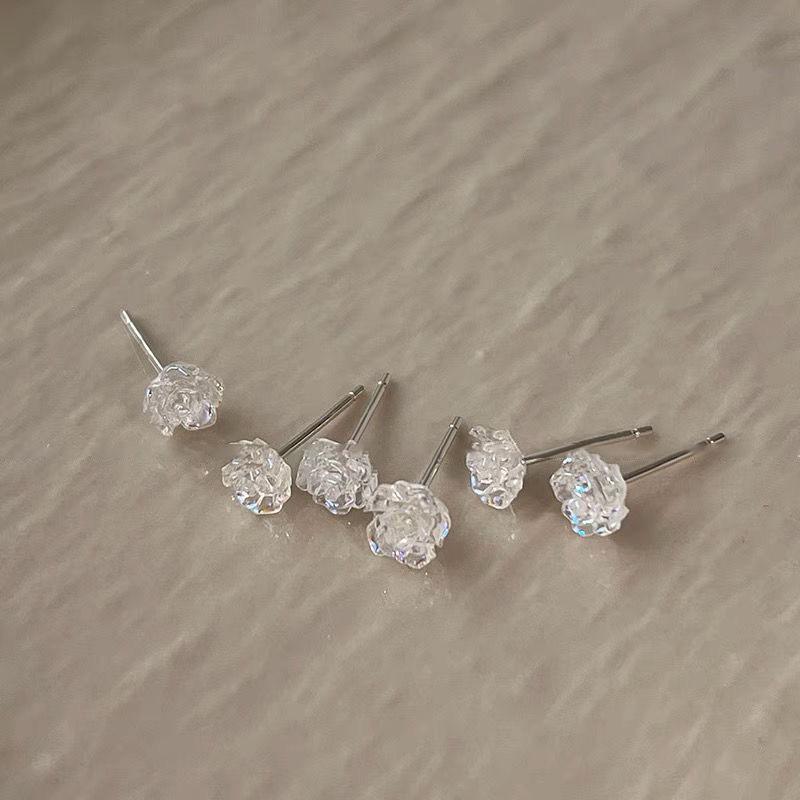 1Pair French White Camellia Flower Earrings For Women Summer Jewelry Accessories Gifts Temperament Sweet Stud Earrings