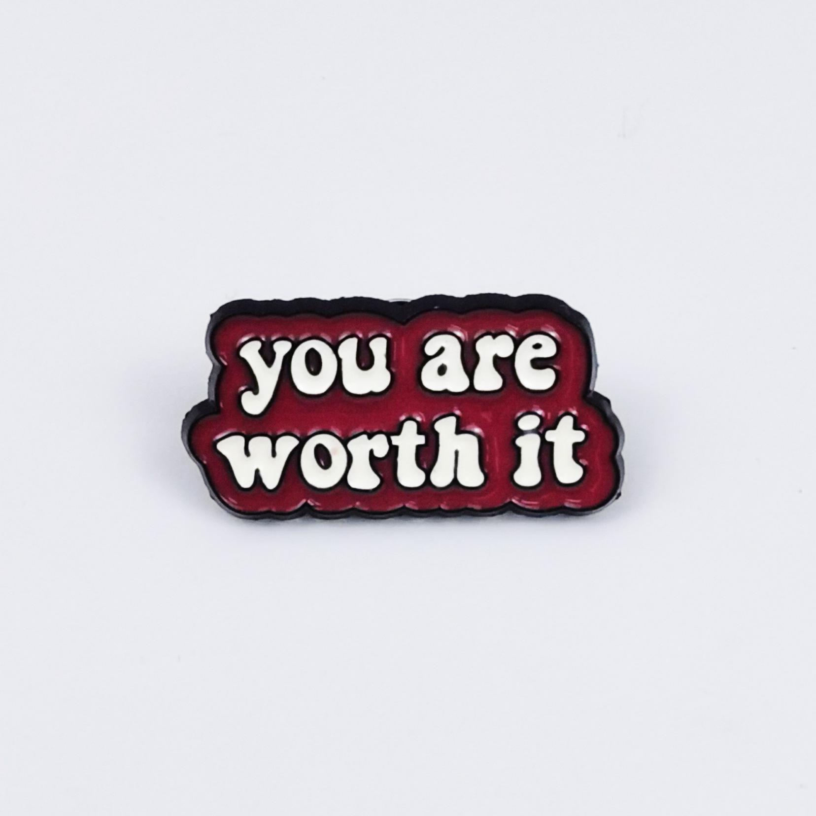 Stylish Alloy Enamel English Letter Brooch - Versatile Fashion Accessory for Bags & Clothing
